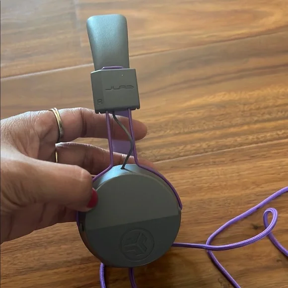 Purple and Gray Headphones - Picture 5 of 6